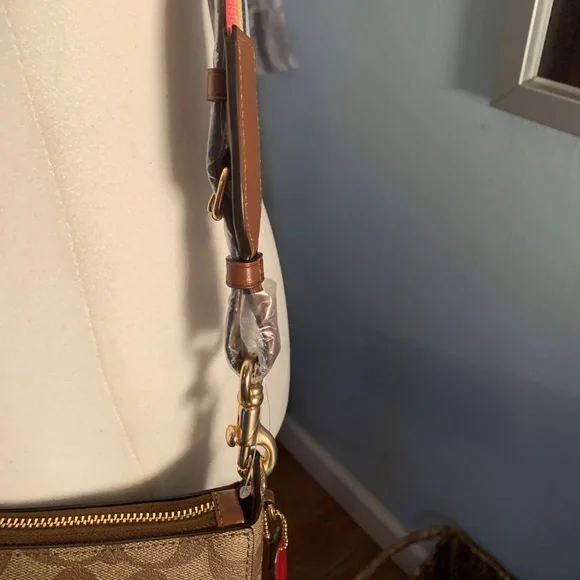 Brand new with tags rainbow strapped and rainbow logo coach crossbody bag - Picture 4 of 12